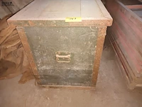 Lot 163 - munitie kist - afbeelding 2 van  4