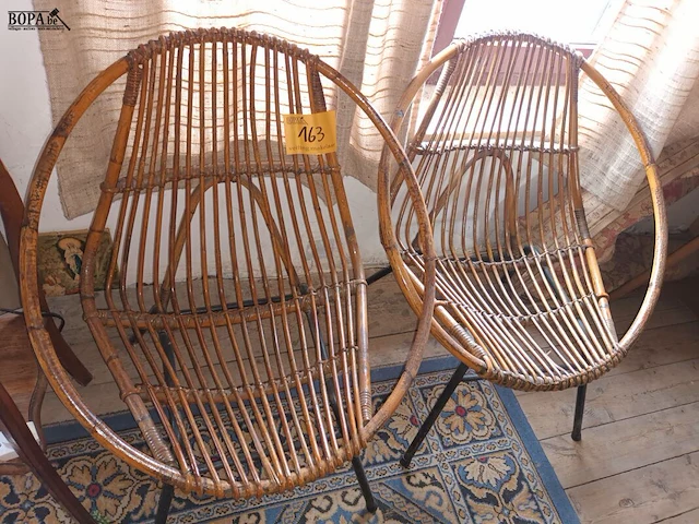 Lot 163 - rotan zetel. 2 stuks - afbeelding 1 van  5