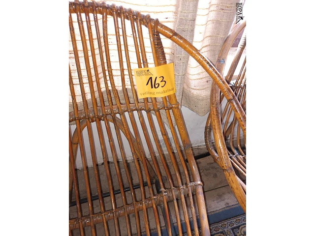 Lot 163 - rotan zetel. 2 stuks - afbeelding 5 van  5