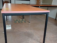 Lot 163 - tafel - afbeelding 2 van  3
