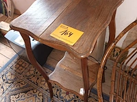 Lot 164 - houten plantentafel - afbeelding 1 van  3