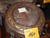 Lot 164 - houten plantentafel - afbeelding 2 van  4