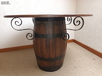 Lot 164 - salontafel met bierton - afbeelding 2 van  4