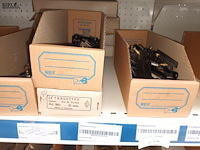 Lot 164 - scharnieren en schuivers - afbeelding 3 van  5