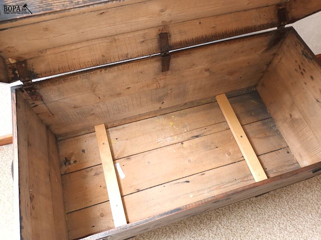 Lot 165 - antieke houten koffer - afbeelding 5 van  5