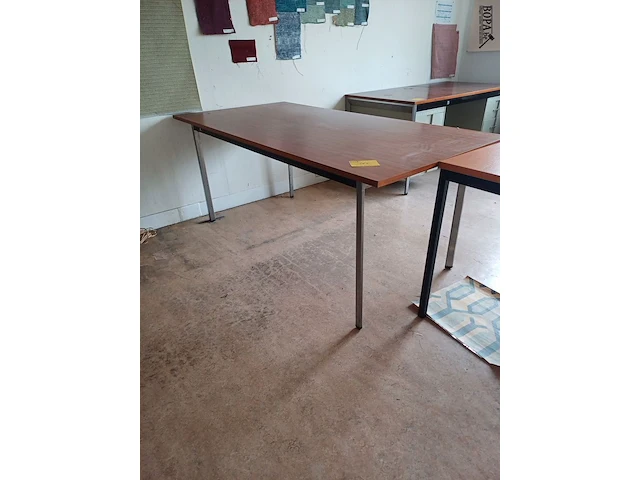 Lot 165 - tafel - afbeelding 1 van  3