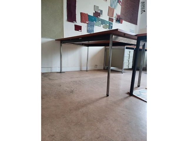 Lot 165 - tafel - afbeelding 2 van  3