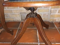 Lot 166 - antieke bureaustoel - afbeelding 2 van  4