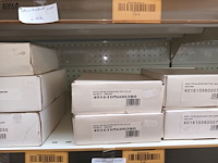 Lot 166 - deur- en kastbeslag. inhoud rek - afbeelding 4 van  13