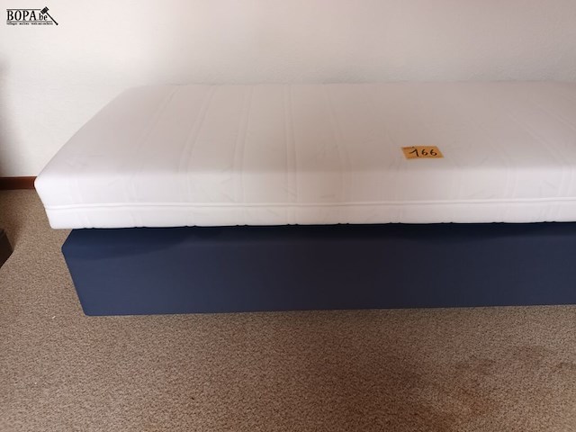 Lot 166 - eenpersoonsbed - afbeelding 2 van  3