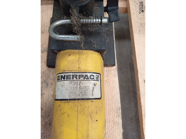 Lot 166 - enerpac lichtgewicht hydraulische handpomp (h) - afbeelding 4 van  7