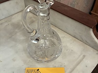 Lot 166 - kristallen karafje met dop - afbeelding 2 van  2