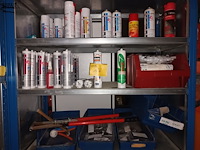 Lot 166 - producten, siliconen en tex flat - afbeelding 1 van  3