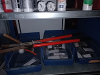 Lot 166 - producten, siliconen en tex flat - afbeelding 3 van  3