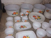 Lot 166 - retro servies arcopal rotterdam. 90 stuks - afbeelding 2 van  6