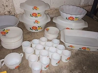 Lot 166 - retro servies arcopal rotterdam. 90 stuks - afbeelding 3 van  6