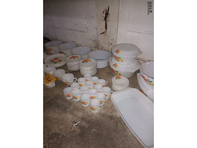Lot 166 - retro servies arcopal rotterdam. 90 stuks - afbeelding 5 van  6