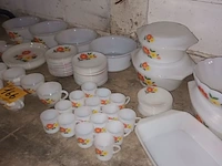 Lot 166 - retro servies arcopal rotterdam. 90 stuks - afbeelding 5 van  6