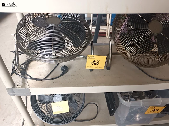 Lot 166 - ventilator. 3 stuks - afbeelding 1 van  5