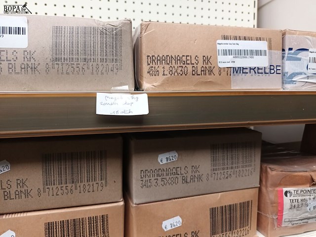 Lot 167 - nagels. 87 dozen - afbeelding 2 van  7