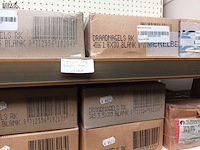 Lot 167 - nagels. 87 dozen - afbeelding 2 van  7