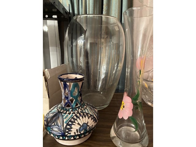 Lot 167 - set 3 vazen - afbeelding 2 van  2