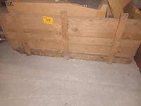 Lot 168 - houten bak - afbeelding 1 van  2