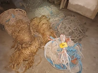 Lot 169 - lot koorden - afbeelding 1 van  3