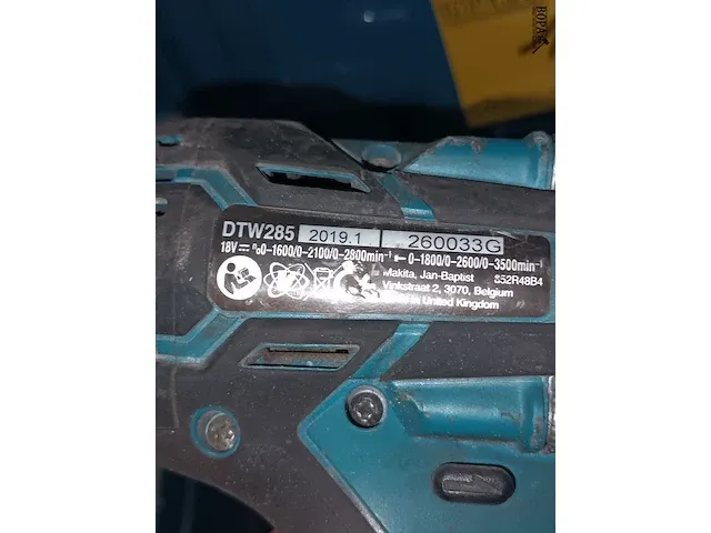 Lot 17 - accu slagmoersleutel en klopboormachine makita in koffer - afbeelding 4 van  4
