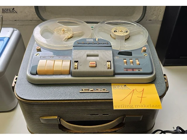 Lot 17 - bandrecorder grundig tk30 - afbeelding 1 van  4