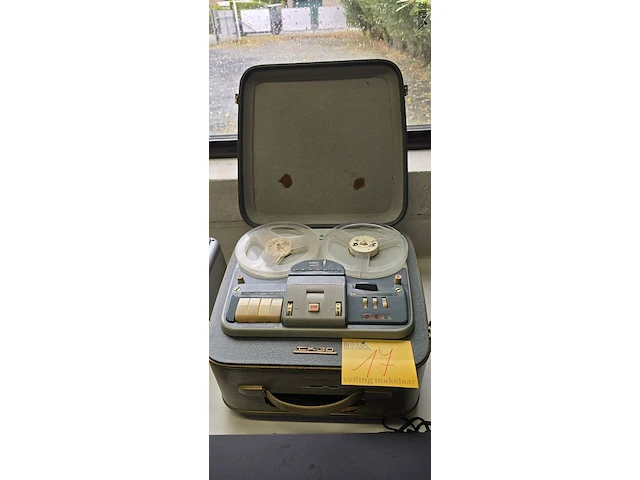 Lot 17 - bandrecorder grundig tk30 - afbeelding 2 van  4