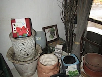 Lot 17 - bloempotten en decoratie. 50 stuks - afbeelding 2 van  2