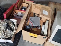 Lot 17 - computercomponenten - afbeelding 1 van  5