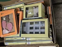 Lot 17 - decoratieve objecten living art ong 32 stuks - afbeelding 1 van  3