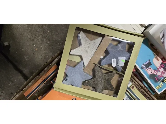 Lot 17 - decoratieve objecten living art ong 32 stuks - afbeelding 3 van  3