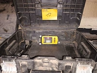 Lot 17 - digitale laserdetector dewalt - afbeelding 1 van  3