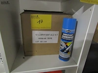 Lot 17 - doos didole smeerolie - afbeelding 1 van  1
