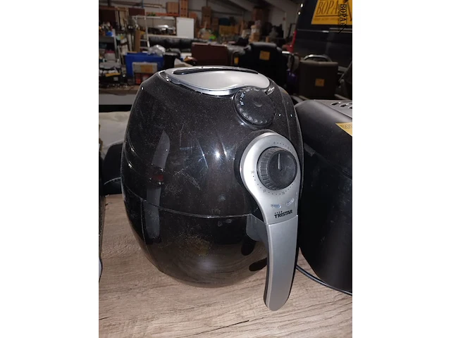 Lot 17 - friteuse en airfryer - afbeelding 2 van  6