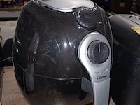 Lot 17 - friteuse en airfryer - afbeelding 2 van  6