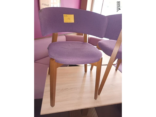 Lot 17 - hilma horeca stoelen. 27 stuks - afbeelding 2 van  3
