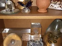 Lot 17 - kastje met decoratie - afbeelding 5 van  5