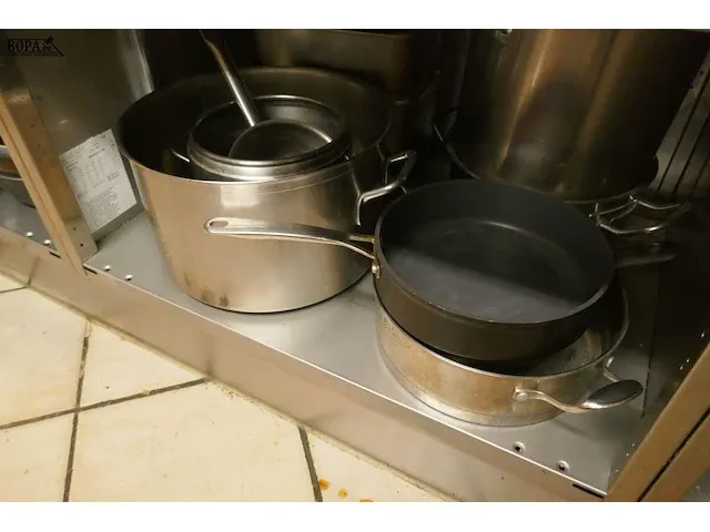 Lot 17 - keuken materiaal - afbeelding 6 van  9
