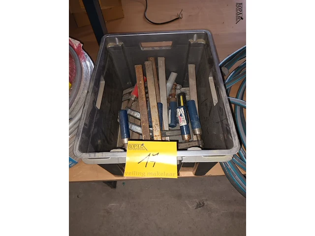 Lot 17 - lijmklemmen. 11 stuks - afbeelding 1 van  2