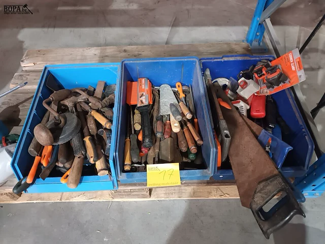 Lot 17 - lot handgereedschap - afbeelding 1 van  5