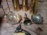 Lot 17 - obussen ea koperen decoratie, 10 stuks - afbeelding 1 van  8
