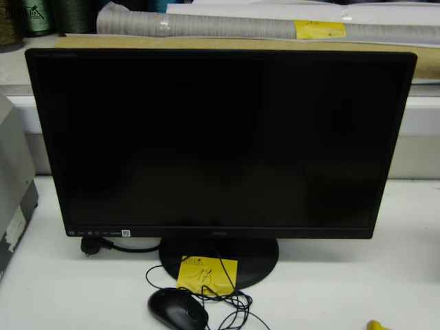 Lot 17 - pc monitor iiyama - afbeelding 1 van  2