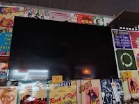 Lot 17 - philips tv 138 cm met muurbeugel - afbeelding 1 van  5