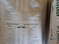 Lot 17 - pillaert meststof moestuin - 12 stuks - afbeelding 2 van  3