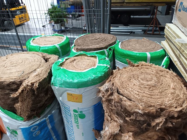 Lot 17 - rollen isolatiewol. 6 stuks - afbeelding 2 van  4