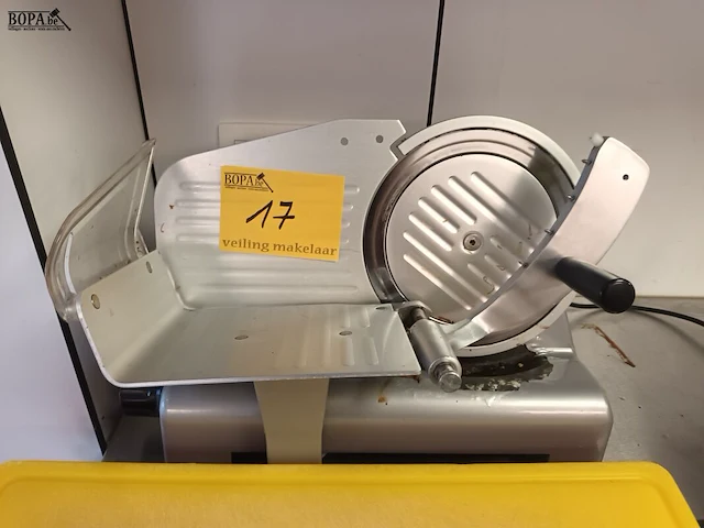 Lot 17 - snijmachine en snijplanken. 4 stuks - afbeelding 3 van  5